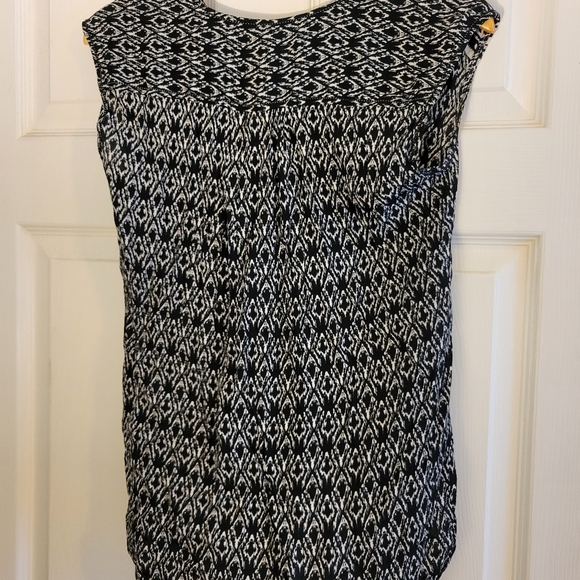 Max Studip Black & White Abstract Print Blouse Size Xtra Small Short Sleeves - Picture 4 of 10